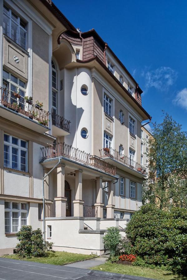 Villa Deluxe Apartments Karlovy Vary Exterior photo